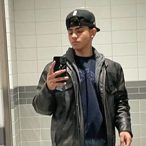 Meet your Posher, Eli